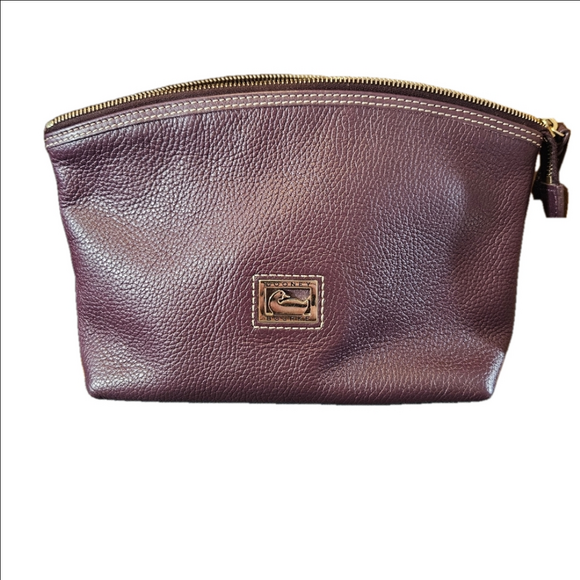 Dooney & Burke Burgandy Men's Toiletry Bag with Textured Finish - Picture 2 of 15